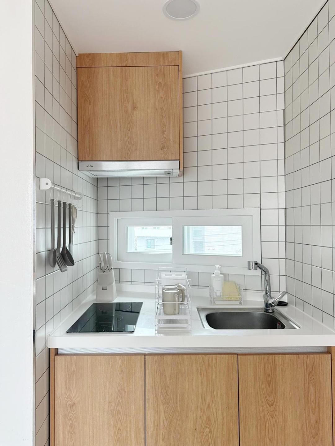 In Mangwon Apartment